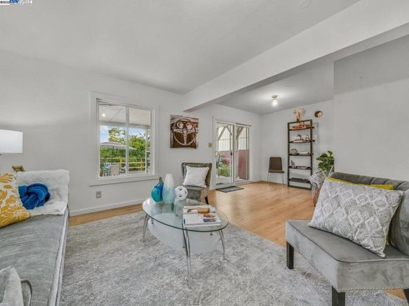 812 Washington Avenue, Albany CA 94706