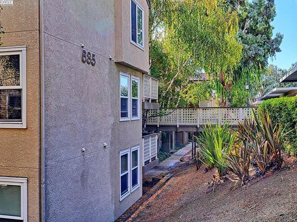 685 Dartmore Ln 365, Hayward CA 94544
