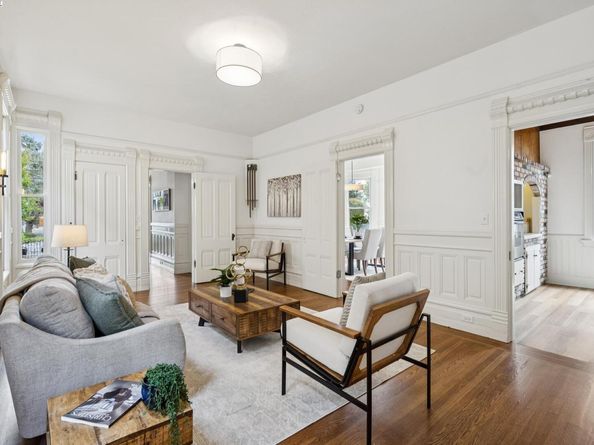 2120 Encinal Ave, Alameda CA 94501