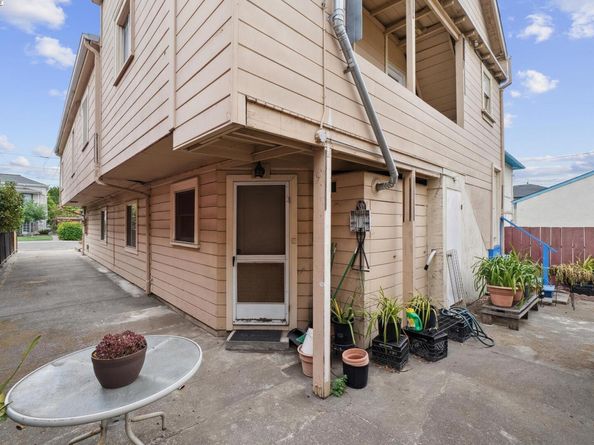 1805 Eagle Ave, Alameda CA 94501