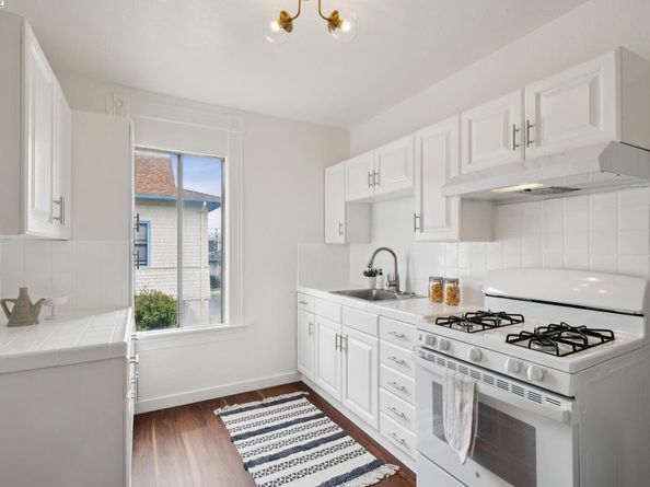 1805 Eagle Ave, Alameda CA 94501