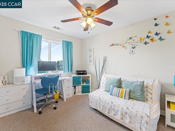 1236 Highland Blvd, Hayward CA 94542
