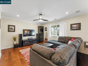 1236 Highland Blvd, Hayward CA 94542