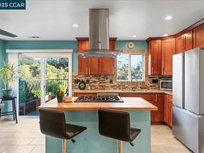 1236 Highland Blvd, Hayward CA 94542