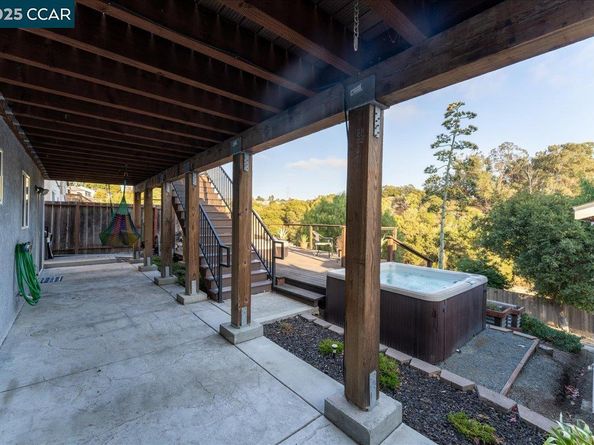1236 Highland Blvd, Hayward CA 94542