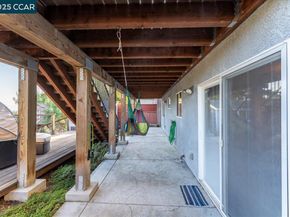 1236 Highland Blvd, Hayward CA 94542