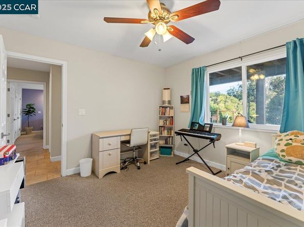 1236 Highland Blvd, Hayward CA 94542