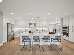 16 Sea Star Ct, Richmond CA 94801
