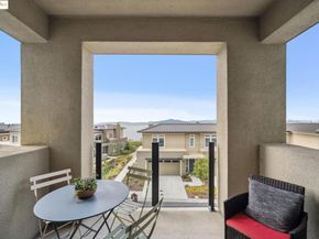 16 Sea Star Ct, Richmond CA 94801