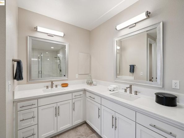 16 Sea Star Ct, Richmond CA 94801