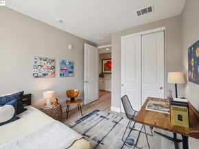 16 Sea Star Ct, Richmond CA 94801
