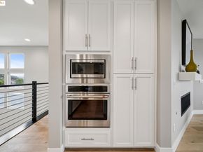 16 Sea Star Ct, Richmond CA 94801