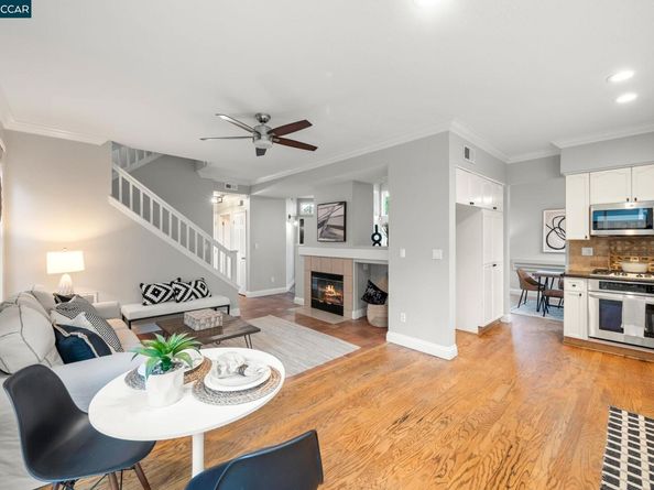 1221 Buckeye Ter, Clayton CA 94517