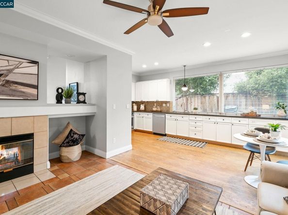 1221 Buckeye Ter, Clayton CA 94517