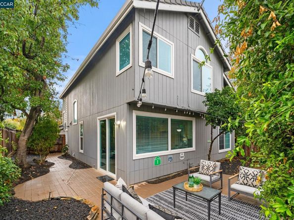 1221 Buckeye Ter, Clayton CA 94517