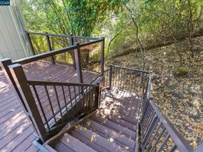 39 Saint Stephens Dr, Orinda CA 94563