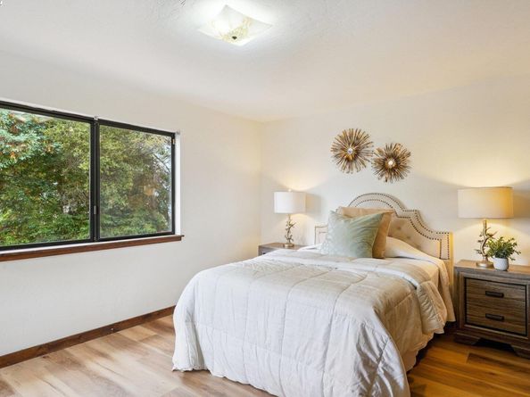 23762 Hutchinson Rd, Los Gatos CA 95033