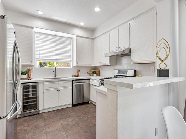 455 Navaro Way 201, San Jose CA 95134