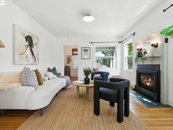 2104 Spaulding Avenue, Berkeley CA 94703