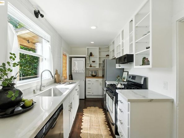 2104 Spaulding Avenue, Berkeley CA 94703