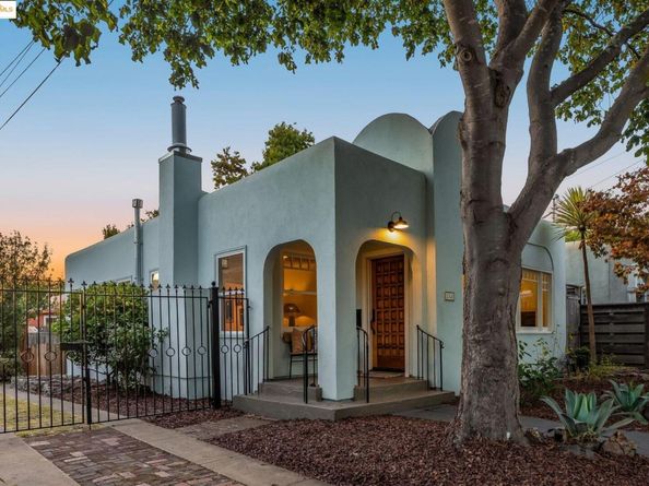 2104 Spaulding Avenue, Berkeley CA 94703