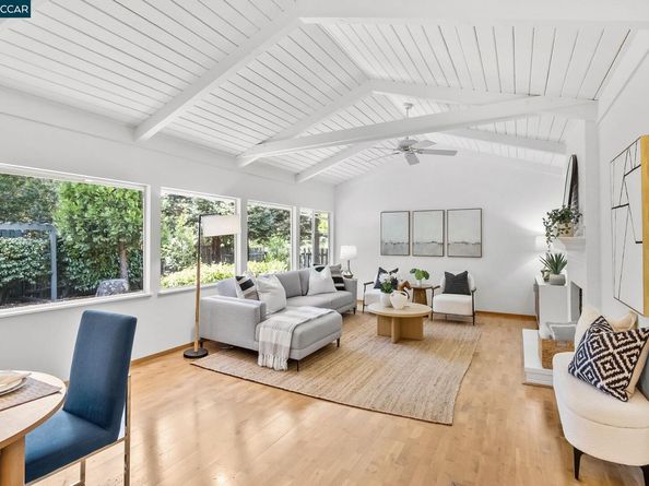 46 Parklane Dr, Orinda CA 94563