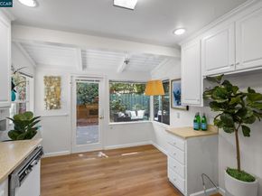 46 Parklane Dr, Orinda CA 94563