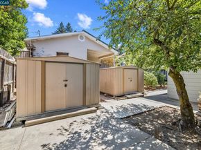 46 Parklane Dr, Orinda CA 94563