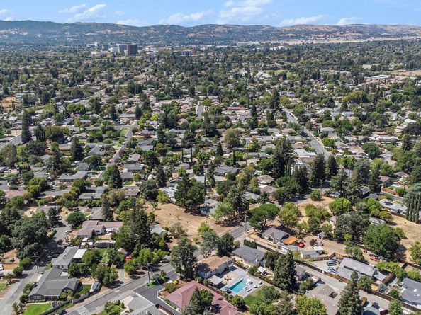1828 Clayton Way, Concord CA 94519