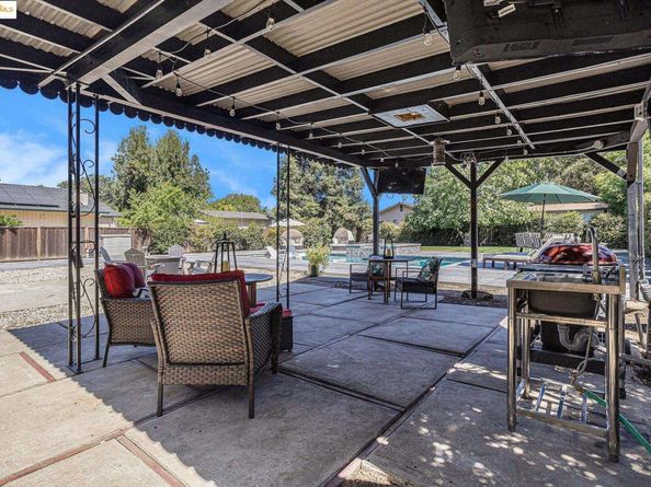 1828 Clayton Way, Concord CA 94519