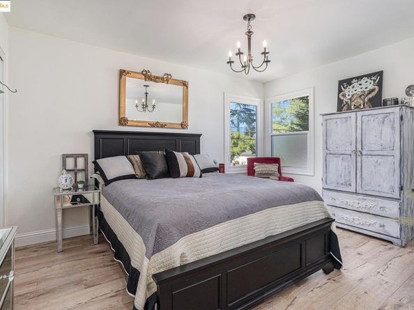 1828 Clayton Way, Concord CA 94519