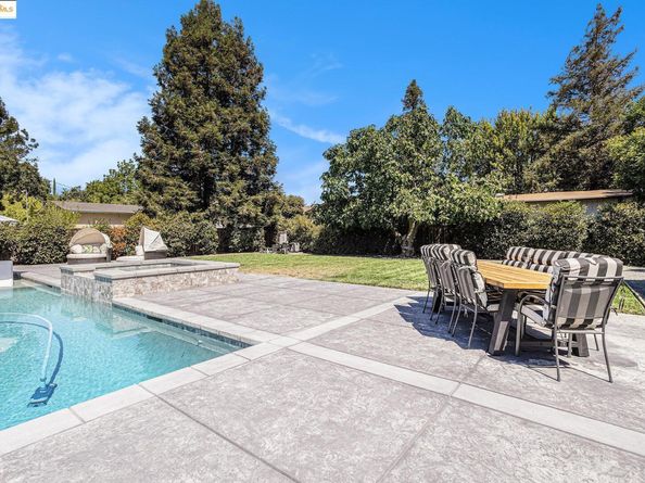 1828 Clayton Way, Concord CA 94519