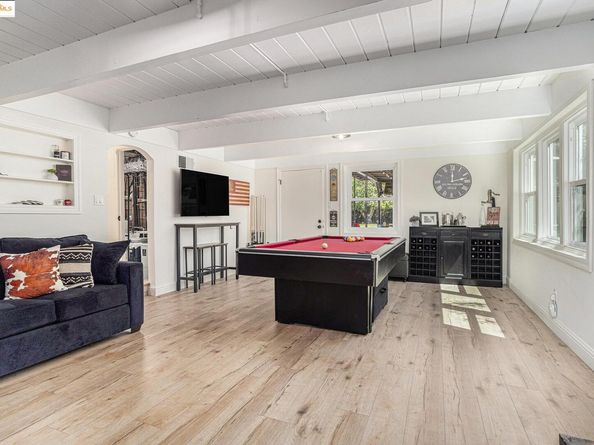 1828 Clayton Way, Concord CA 94519