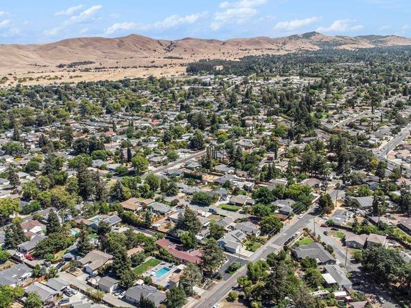 1828 Clayton Way, Concord CA 94519