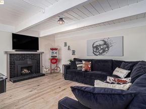 1828 Clayton Way, Concord CA 94519