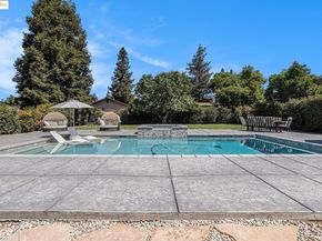 1828 Clayton Way, Concord CA 94519