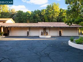 940 Reliez Station Ln, Lafayette CA 94549