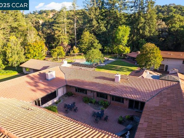 940 Reliez Station Ln, Lafayette CA 94549