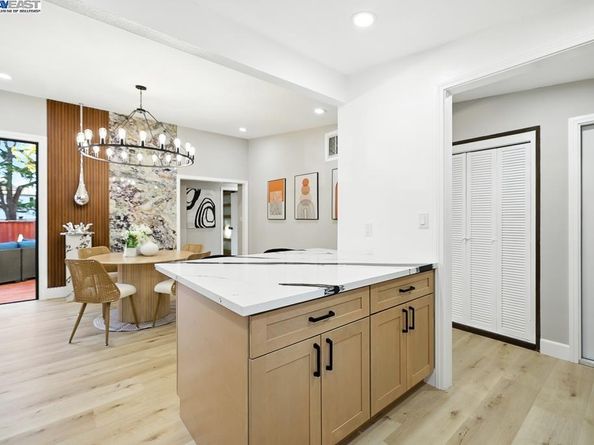 30456 Hoylake St, Hayward CA 94544