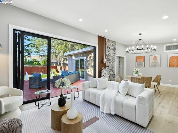30456 Hoylake St, Hayward CA 94544