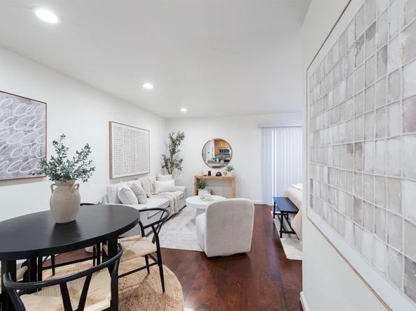 288 Whitmore St 217, Oakland CA 94611
