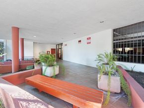 288 Whitmore St 217, Oakland CA 94611