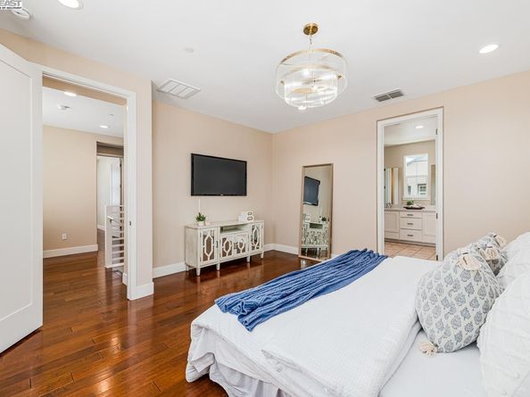 4069 Chalk Hill Way, Dublin CA 94568