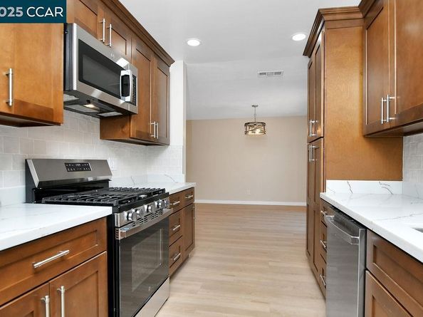 2317 Wright Ave, Pinole CA 94564