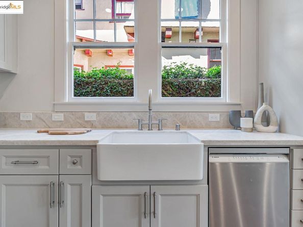 2905 Piedmont Ave, Berkeley CA 94705
