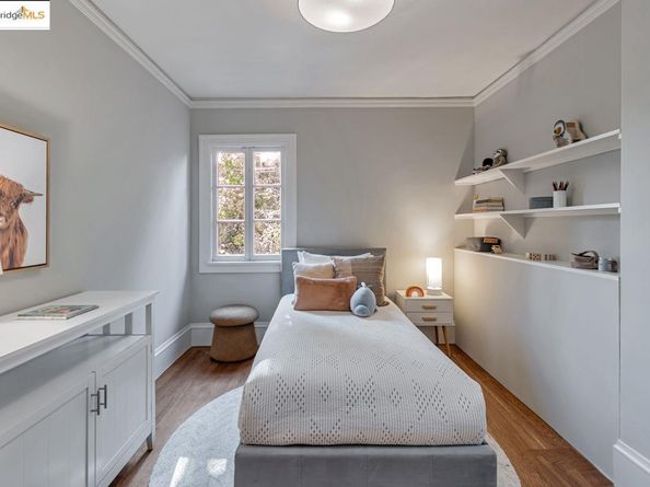 2905 Piedmont Ave, Berkeley CA 94705