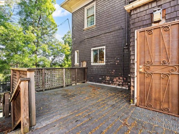 738 E 19Th St, Oakland CA 94606