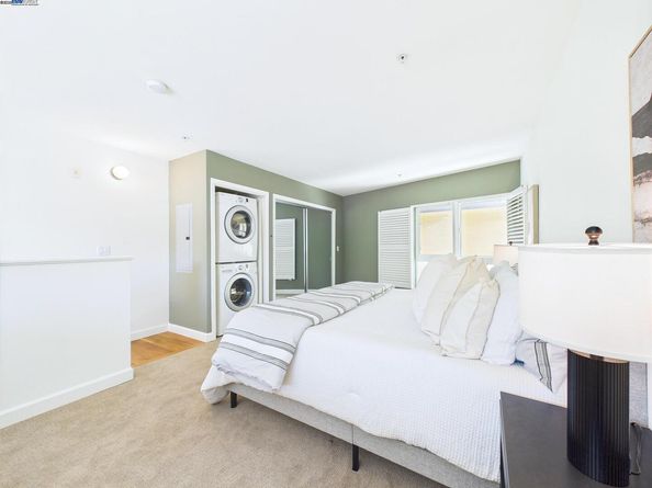 485 W Macarthur Blvd 201, Oakland CA 94609