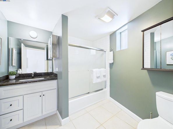 485 W Macarthur Blvd 201, Oakland CA 94609