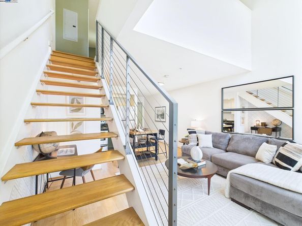 485 W Macarthur Blvd 201, Oakland CA 94609